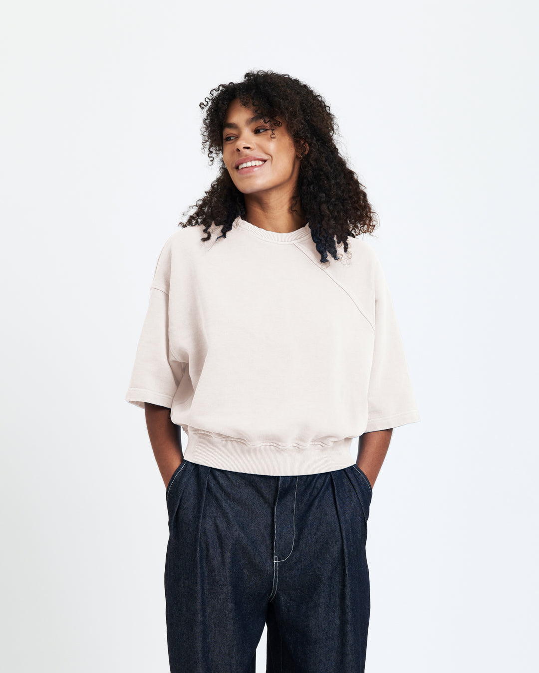 New Optimist womenswear Maltese Ray | Short sleeve crew Crewneck