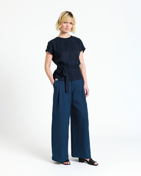 New Optimist womenswear Thes | Flowy wrap top Wrap top